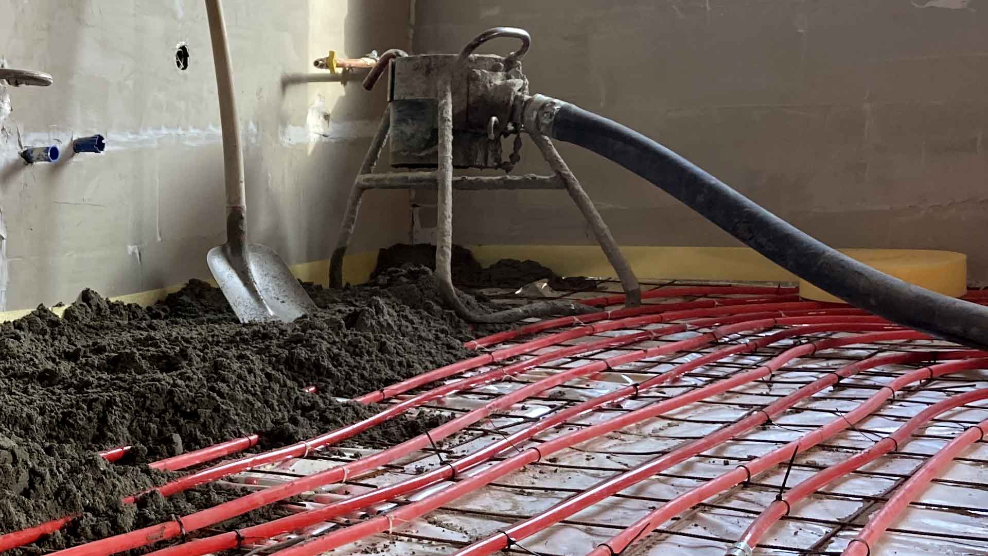 Estrichbeton padlófűtéshez